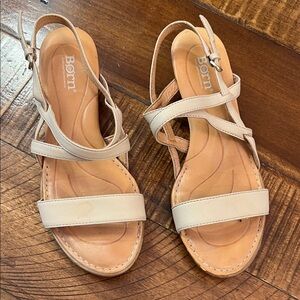 Born Women's Tan Leather Sandals